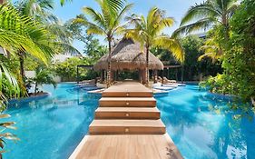 Luxurious Penthouse With Jungle View & Private Pool